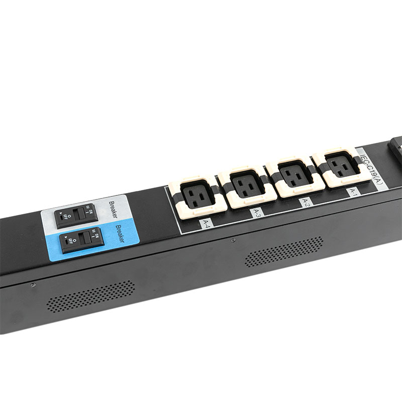 16-výstupní C13 C19 US Vertikální TCP/IP Sensor Breaker eco Smart Rack Pdu