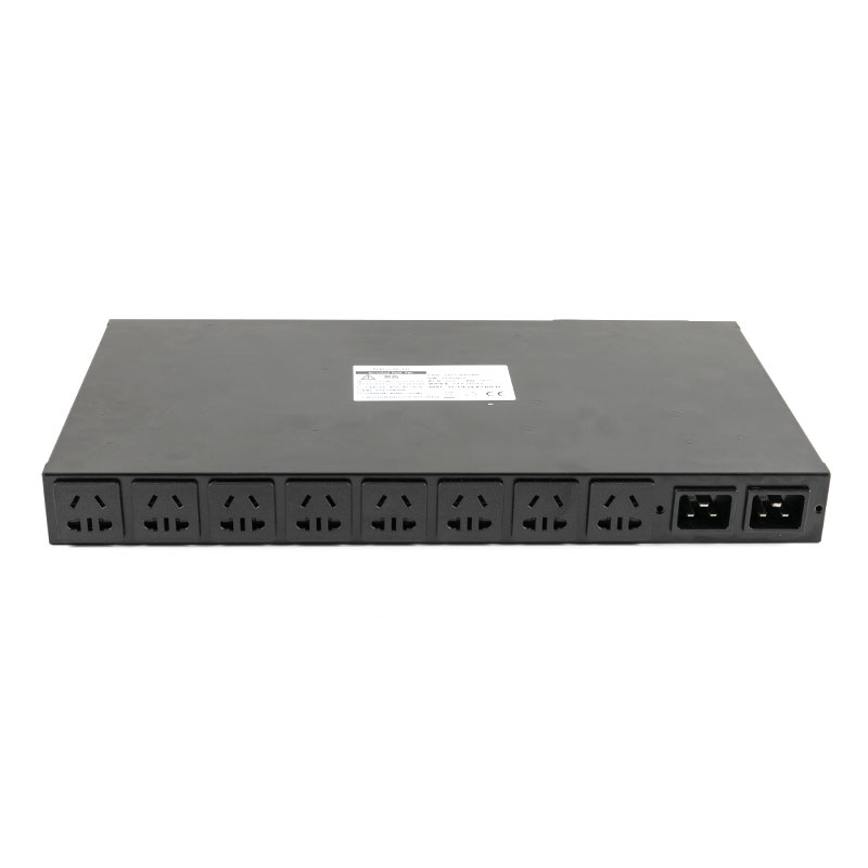 Vertikální TCP/IP senzor C20 s 10 výstupy eco Smart Rack Pdu 1U