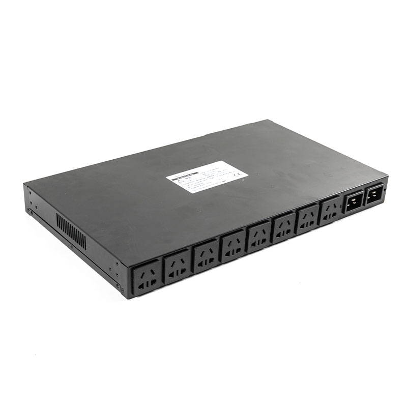 Vertikální TCP/IP senzor C20 s 10 výstupy eco Smart Rack Pdu 1U